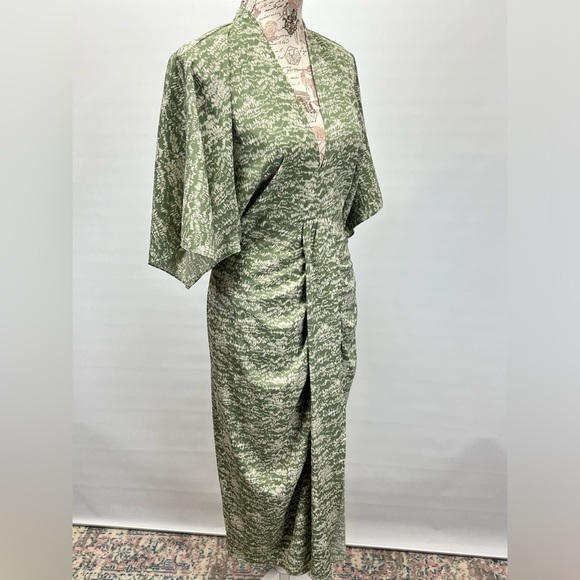 ENTRO Moss green and white abstract print kimono style midi dress size M. - Picture 7 of 14